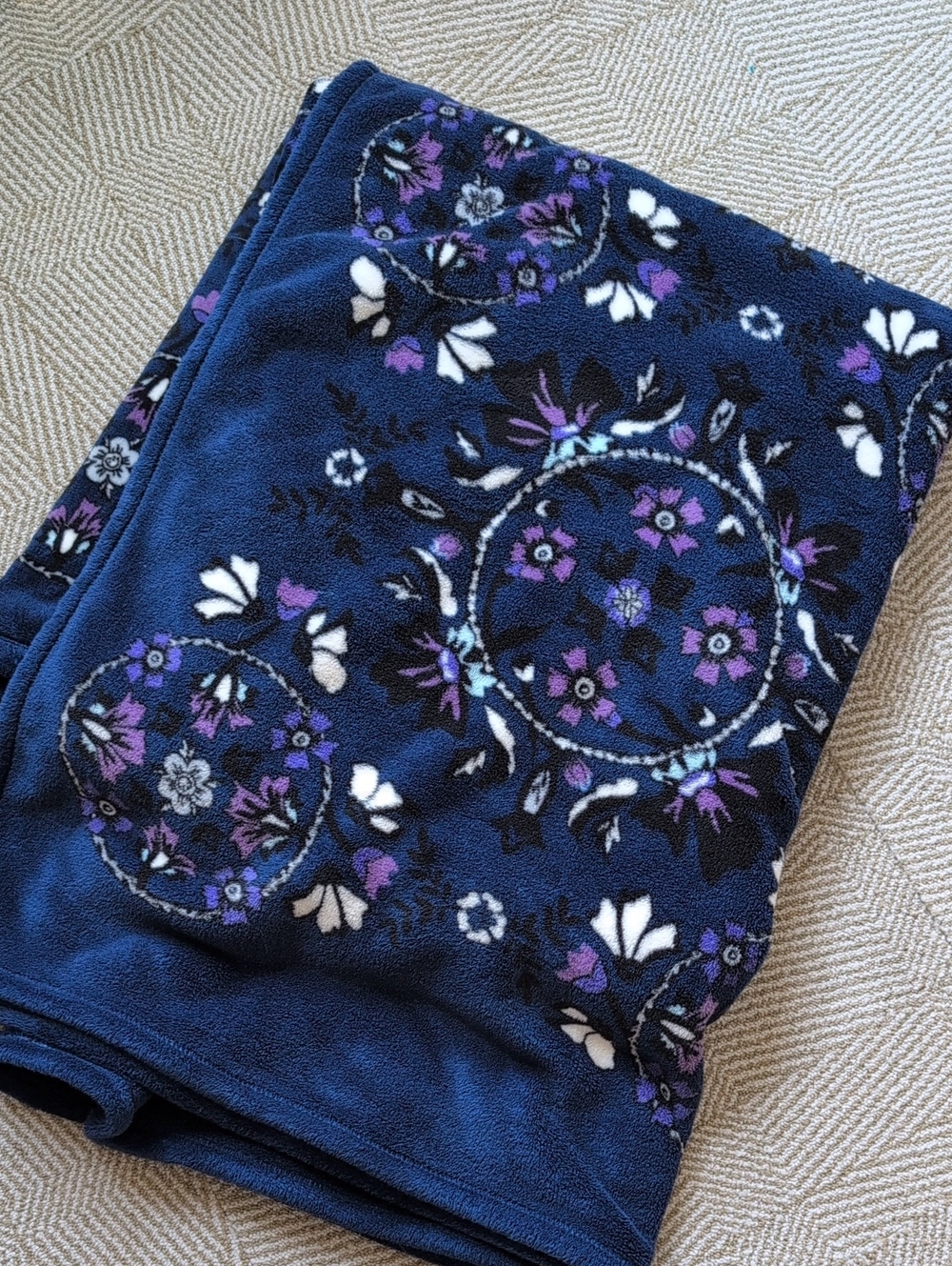 Vera Bradley Purple & Navy Plush Throw Blanket In Fleur Medallion Floral